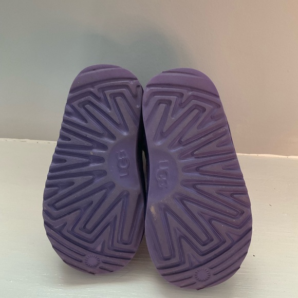 Toddler Sequin Ugg boots - Picture 5 of 6